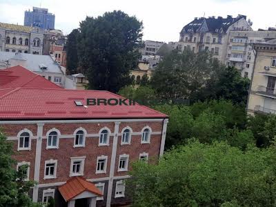 квартира за адресою Шовковична вул., 13/2