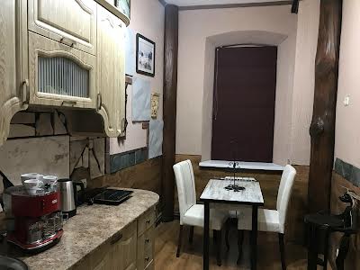 квартира за адресою Потебні вул., 2