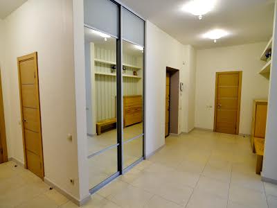 квартира за адресою Євгена Коновальця вул. (Щорса), 32В