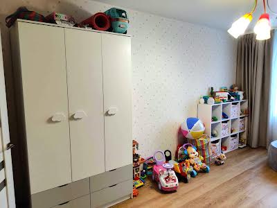 квартира по адресу Роганская ул., 130/3