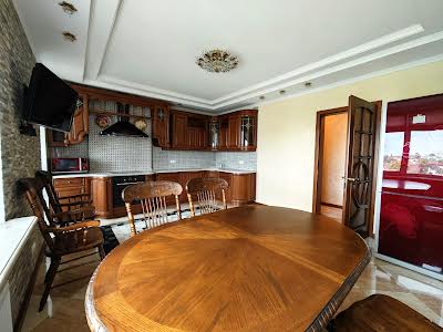 квартира по адресу Осенняя ул., 33