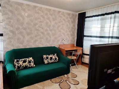 квартира за адресою Академіка Стражеска вул., 11