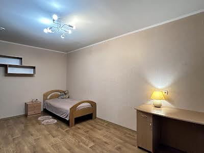 квартира за адресою Сергія Данченка вул., 5