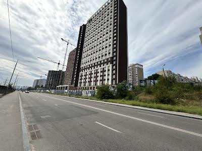 квартира за адресою Сім'ї Кульженків вул. (Петра Дегтяренка), 22