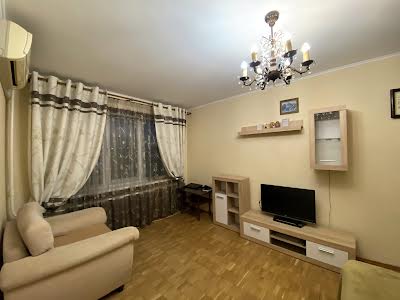 квартира за адресою Братиславська вул., 44 а