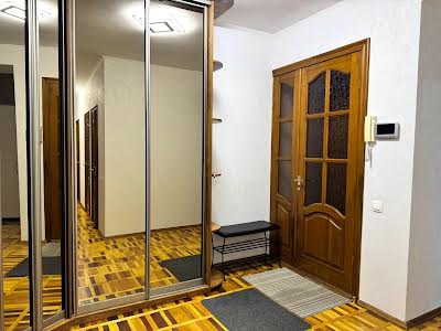 квартира по адресу Старонаводницкая ул., 4-Б