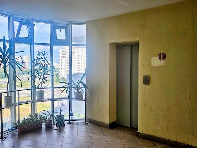 квартира за адресою Дніпровська набережна вул., 26-К