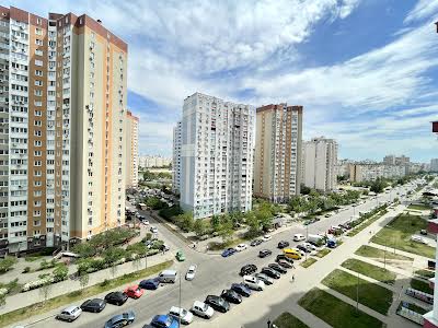 квартира за адресою Драгоманова вул., 2