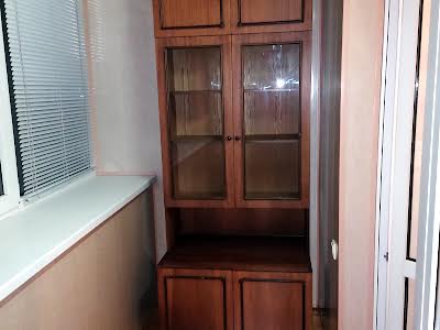 квартира за адресою Каштанова вул., 8-Б