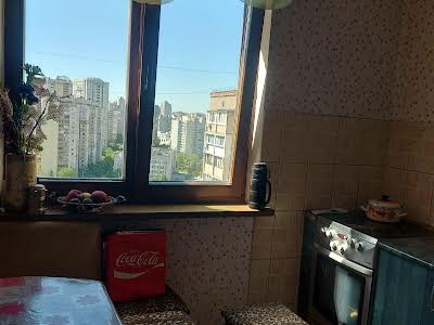 квартира за адресою Степана Олійника вул., 15