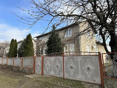 будинок за адресою Головна