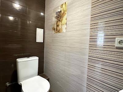 квартира по адресу Ревуцкого ул., 9