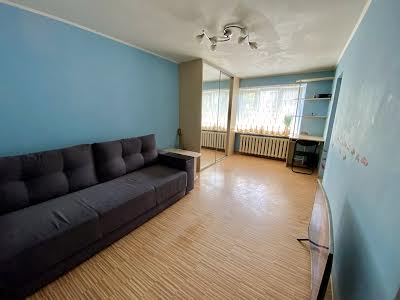 квартира за адресою Академіка Доброхотова вул., 28