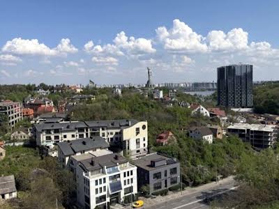 квартира за адресою Старонаводницька вул., 8