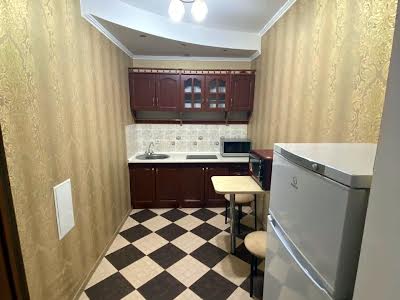 квартира по адресу Драгоманова ул., 40з