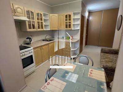 квартира по адресу Миколы Бажана просп., 9