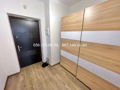 квартира за адресою Сім'ї Кульженків вул. (Петра Дегтяренка), 37