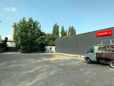 комерційна за адресою с. Требухів, Броварська вул., 42а