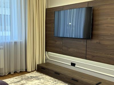 квартира за адресою Драгомирова, 14а