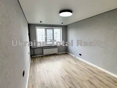 квартира за адресою Мілютенка вул., 42