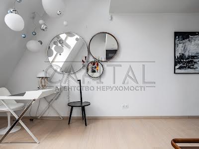 квартира за адресою Золотоустівська вул., 34