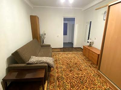 квартира за адресою Миколи Міхновського бульв. (Дружби Народів), 3-Б