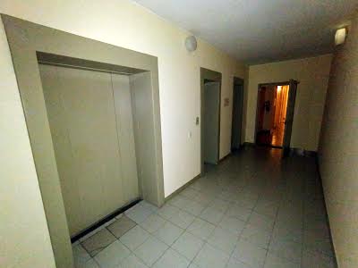 квартира за адресою Павла Тичини просп., 2