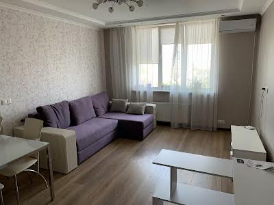 квартира за адресою Михайла Максимовича вул. (Онуфрія Трутенка), 3-Г