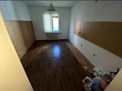 квартира по адресу Драгоманова ул., 1-Б