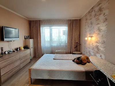 квартира за адресою Сержа Лифаря вул. (Олександра Сабурова), 18