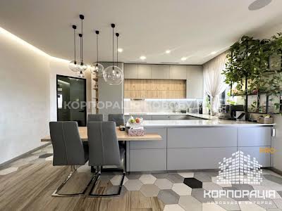 квартира за адресою Олександра Хіри вул., 5