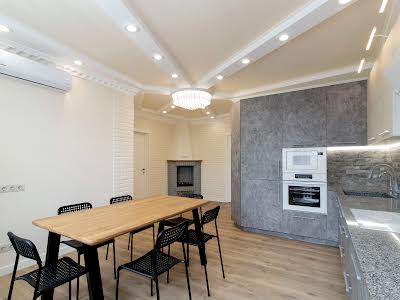 квартира по адресу Кахи Бендукидзе ул., 2