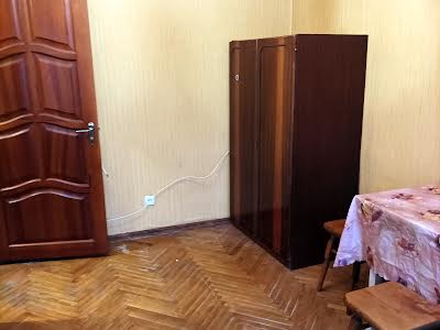 квартира за адресою Бакинська вул., 37