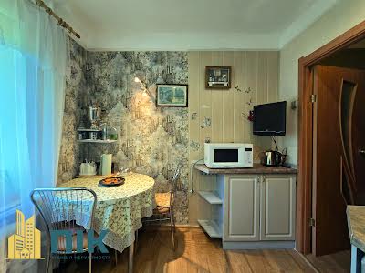 квартира за адресою Романа Ратушного вул. (Волгоградська), 33