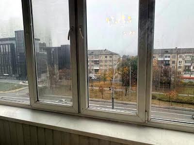 квартира за адресою Миколи Міхновського бульв. (Дружби Народів), 13