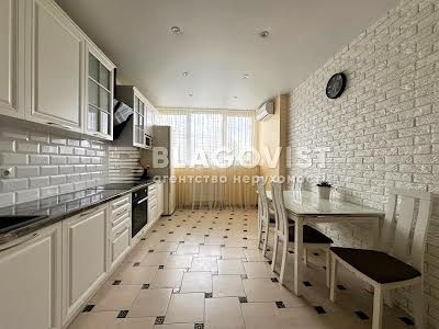 квартира по адресу Ревуцкого ул., 40г