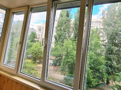 квартира по адресу Василия Тютюнника ул. (Анрі Барбюса), 56/2
