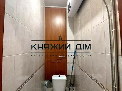 квартира за адресою Івана Світличного вул. (Петровського), 6