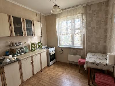 квартира за адресою Ревуцького вул., 34