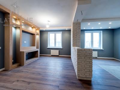 квартира за адресою Дмитрівська вул., 75