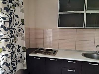 квартира за адресою Ревуцького вул., 13