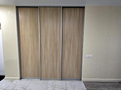 квартира за адресою Центральна вул., 21