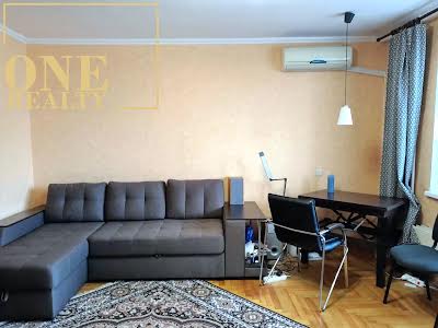 квартира за адресою Депутатська вул., 6