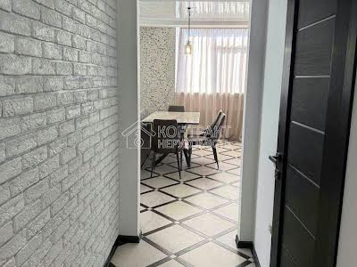 квартира за адресою Перемоги, 65г