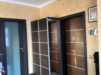 квартира по адресу Строителей ул., 30
