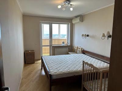 квартира по адресу Героев Днепра ул., 38-Е