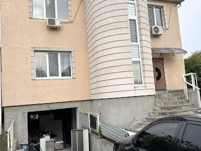 будинок за адресою Садова 15