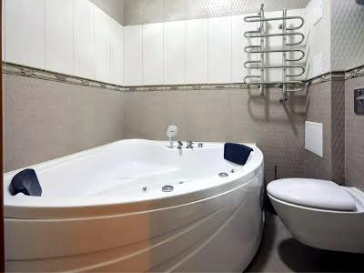 квартира за адресою Регенераторна вул., 4 к17