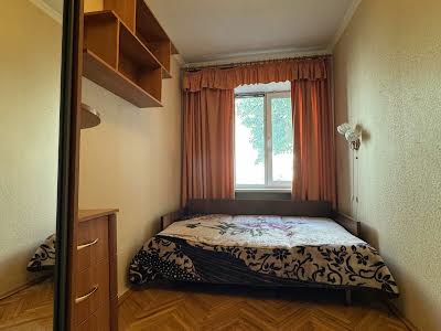 квартира за адресою Набережно-Хрещатицька вул., 33