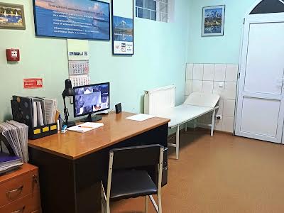 комерційна за адресою Вишгородська вул., 21 з